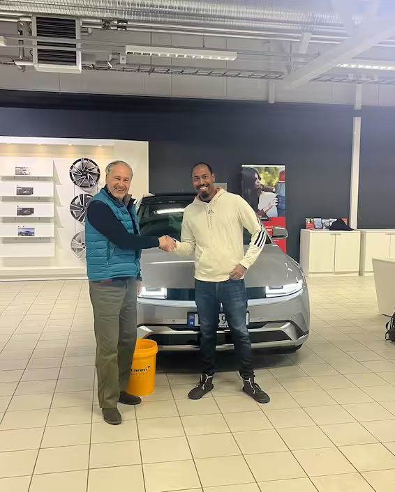 Tomas fra Ridabu hentet sin nye Hyundai Ioniq 5